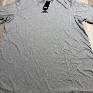 adidas Men’s Light Gray Short Sleeve Athletic Tee